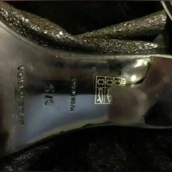 Balenciaga heels NWOT - Picture 3 of 7
